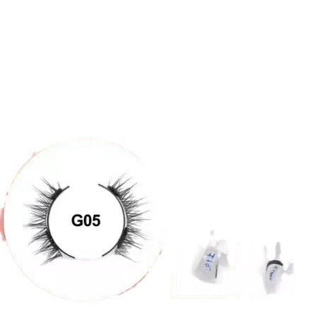 Effortless Glam: White Box One Pair Packed Magnetic Eyelashes