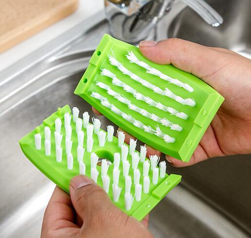 Creative Kitchen Knife Fork Chopsticks Cleaning Brush With Suction