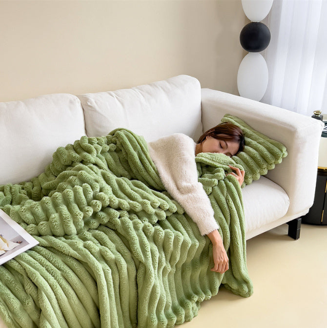 Soft Wind Bubble Velvet Blanket: Luxurious Double-Sided Warm Comfort