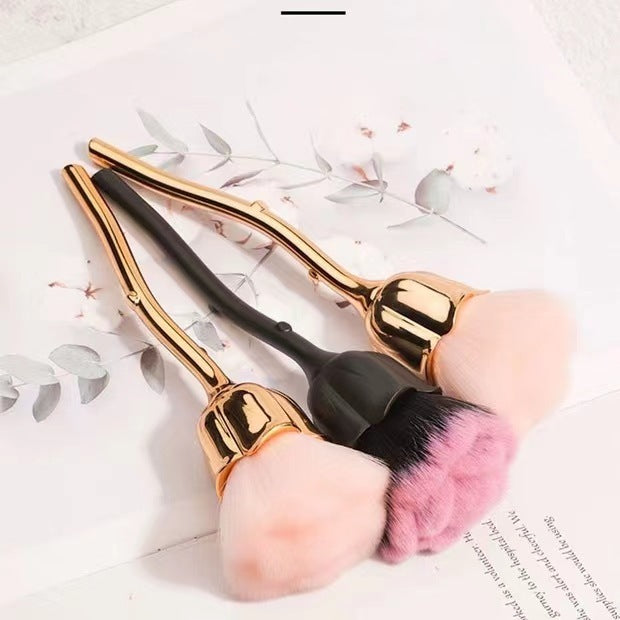 Luxurious Rose Face Powder Makeup Brush with Elegant Pink Handle